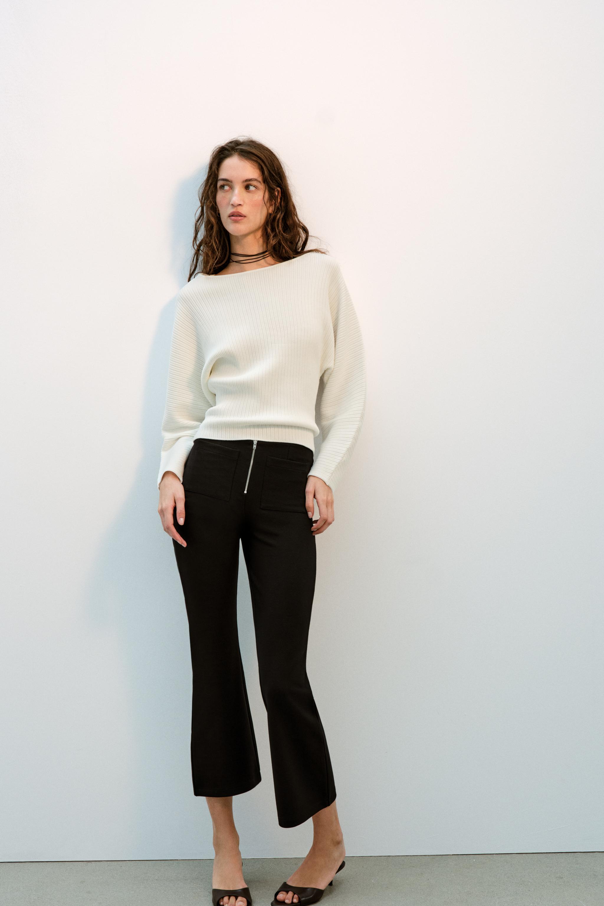 PANTALON FLARE À FERMETURE ÉCLAIR